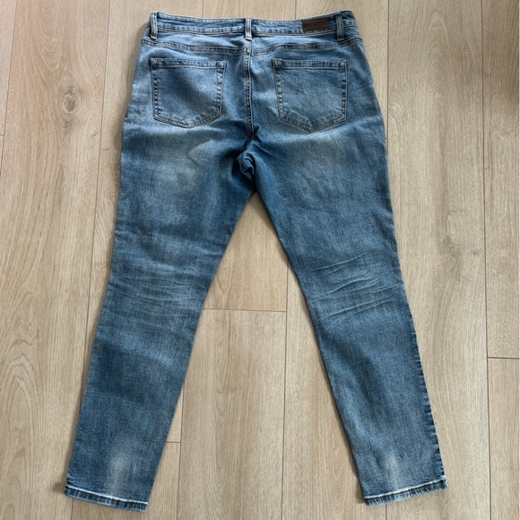 Kenneth Cole Reaction skinny jeans, size 14 - Picture 7 of 12